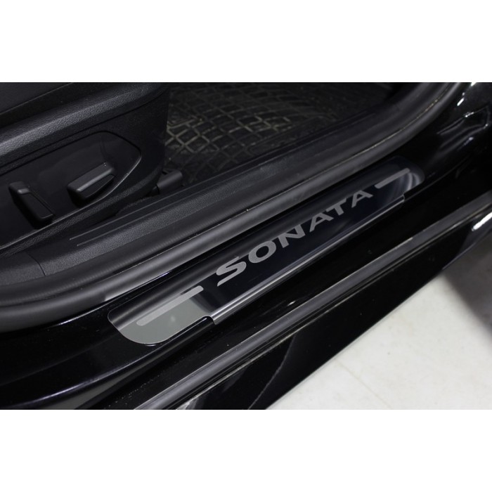 Накладки на пороги лист зеркальный надпись Sonata 4 шт для Hyundai Sonata 2019-2023 артикул HYUNSON20-09