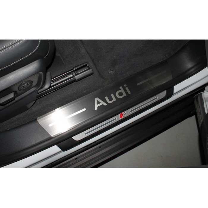 Накладки на пороги лист шлифованный надпись Аudi 4 шт для Audi Q8 2018-2023 артикул AUDIQ819-02