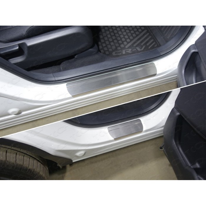 Накладки на пороги лист шлифованный 4 шт для Honda CR-V 2017-2023 артикул HONCRV17-06