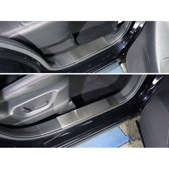 Накладки на пластиковые пороги лист шлифованный для Mazda CX-5 2015-2023 артикул MAZCX515-36