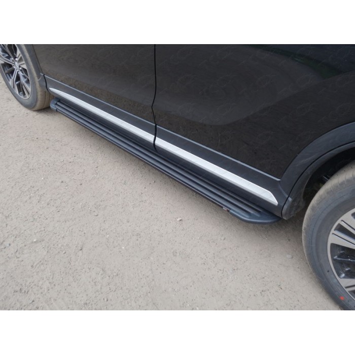Пороги алюминиевые Slim Line Black для Mitsubishi Eclipse Cross 2018-2023 артикул MITECLCR18-27B