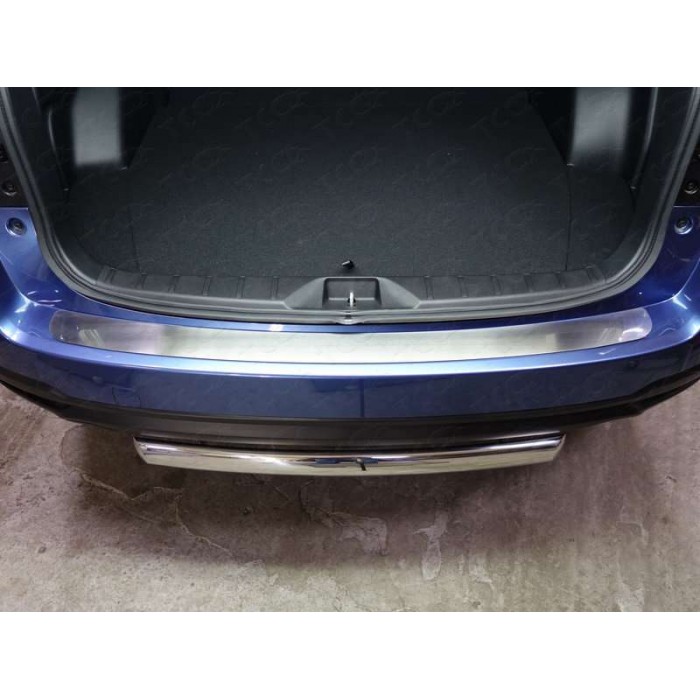 Накладка на задний бампер зеркальный лист для Subaru Forester 2016-2018 артикул SUBFOR16-20