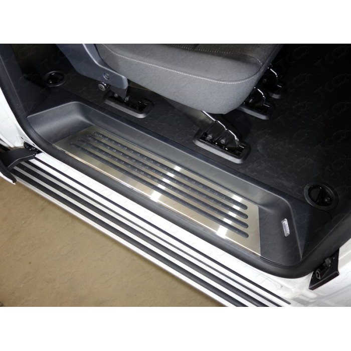 Накладки на пороги на пластик шлифованный лист 3 штуки для Volkswagen Caravelle T6 2015-2023 артикул VWCARAV17-06