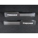 Накладки на пластиковые пороги шлифованный лист надпись Tiguan 2 шт для Volkswagen Tiguan 2016-2023 артикул VWTIG17-27