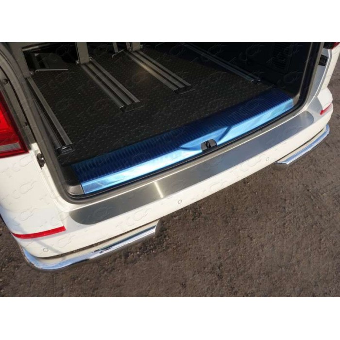 Накладка на задний бампер шлифованный лист для Volkswagen Multivan T6 2015-2023 артикул VWMULT15-19