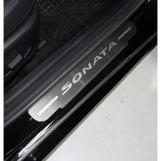 Накладки на пороги лист шлифованный надпись Sonata 4 шт для Hyundai Sonata 2019-2023
