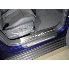 Накладки на пороги на пластик шлифованный лист надпись Audi 2 штуки для Audi Q5 2016-2022