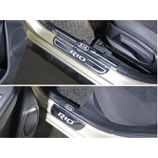 Накладки внешние и на пластиковые пороги лист зеркальный надпись KIA для Kia Rio 2011-2015