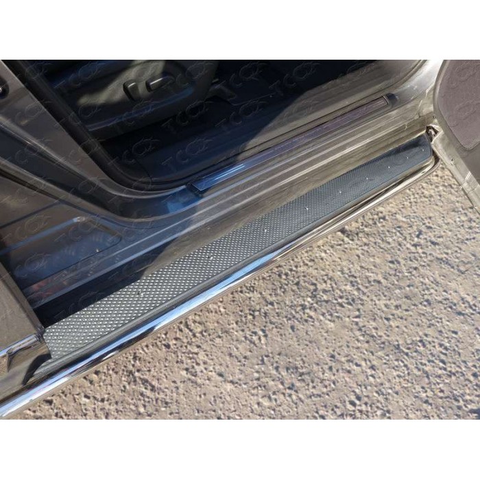 Пороги с площадкой нержавеющий лист 42 мм для Nissan Pathfinder 2014-2020 артикул NISPAT14-12