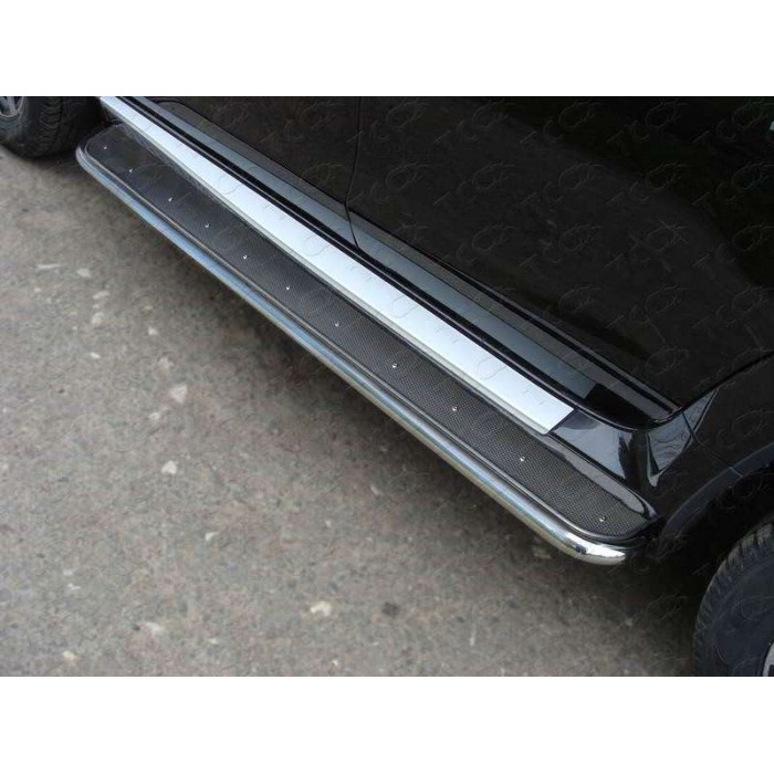 Пороги с площадкой алюминиевый лист 42 мм для Nissan Terrano 2014-2022 артикул NISTER14-06