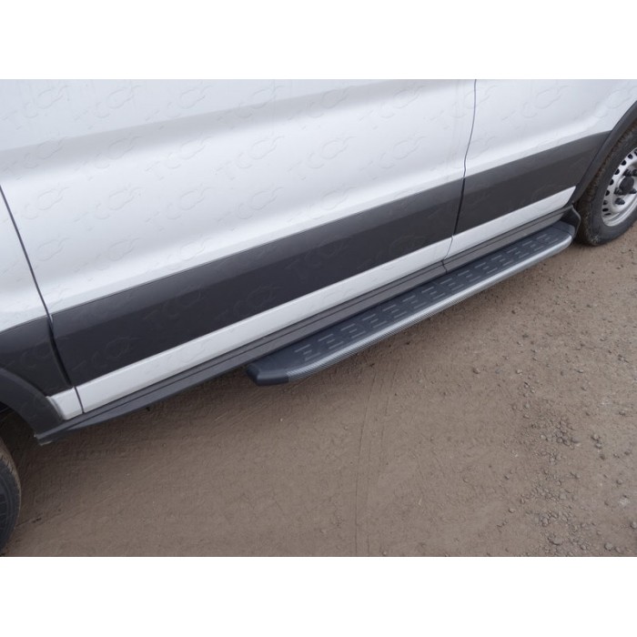 Порог алюминиевый ТСС с накладкой левый чёрный 1720 мм для Ford Transit FWD L2 2014-2023 артикул FORTRAN16-19BL
