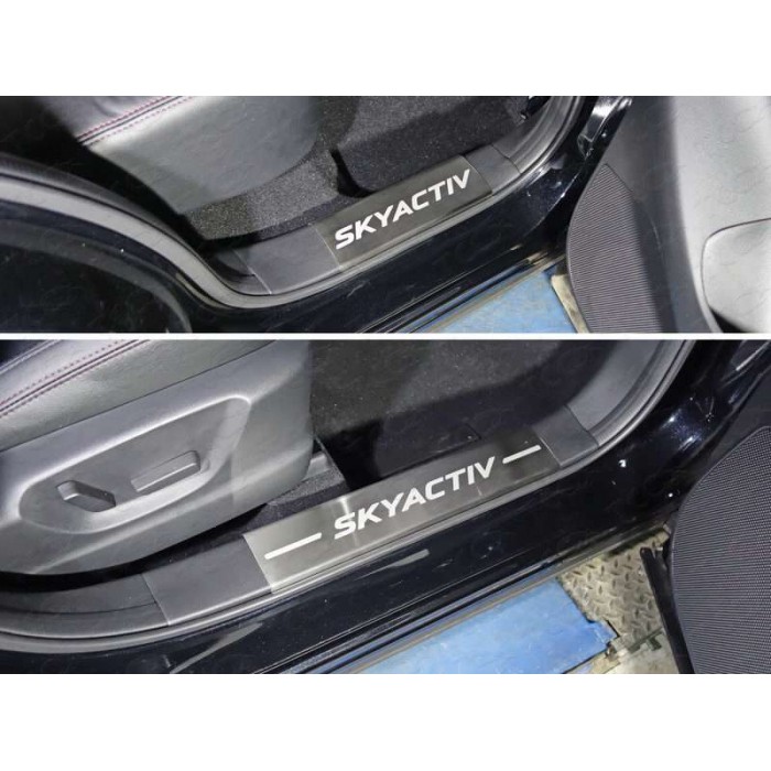 Накладки на пластиковые пороги лист шлифованный надпись SKYACTIV для Mazda CX-5 2015-2023 артикул MAZCX515-38