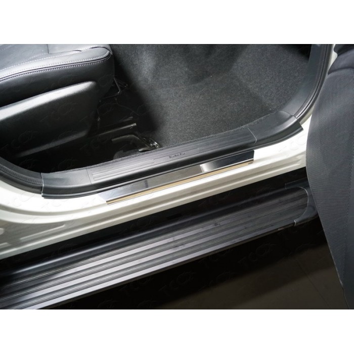 Накладки на пороги зеркальный лист 2 штуки для Subaru Forester SK 2018-2023 артикул SUBFOR18-08