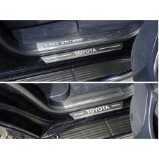 Накладки на пороги с гибом лист шлифованный надпись Toyota 4 штуки для Toyota Land Cruiser 200 2015-2023