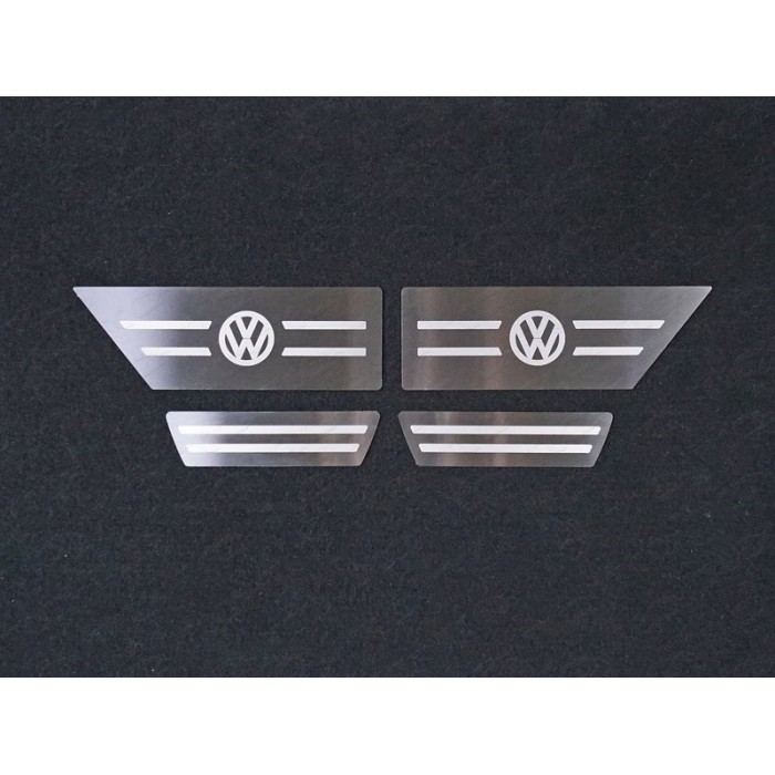 Накладки на пластиковые пороги задние лист шлифованный лотип VW 4 шт для Volkswagen Teramont 2018-2023 артикул VWTER18-11