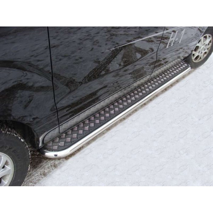 Пороги с площадкой алюминиевый лист 60 мм для Hyundai H-1 Starex 2007-2018 артикул HYUNH113-02