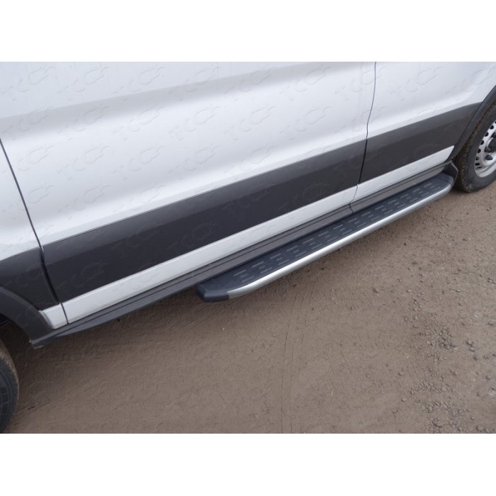 Порог алюминиевый ТСС с накладкой левый серый 1720 мм для Ford Transit FWD L2 2014-2023 артикул FORTRAN16-19GR