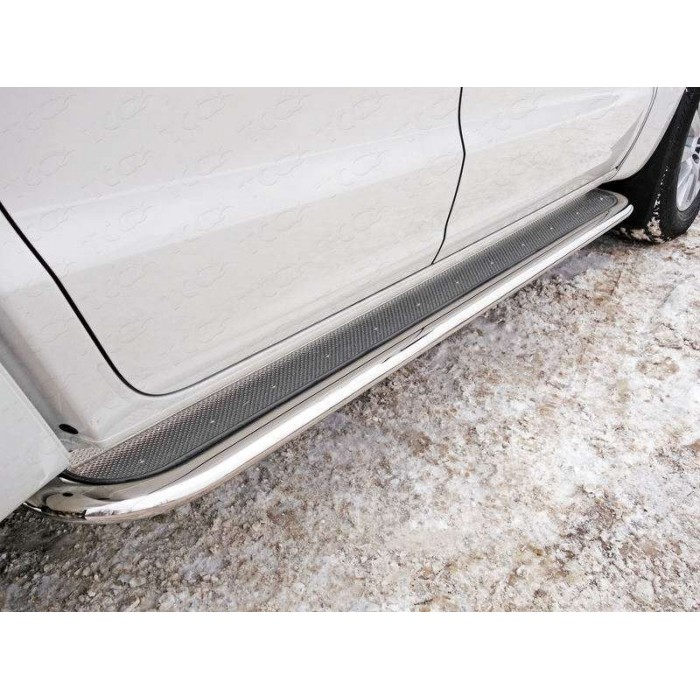 Пороги овал с площадкой нержавеющий лист 75х42 мм для Volkswagen Amarok 2016-2023 артикул VWAMAR17-29