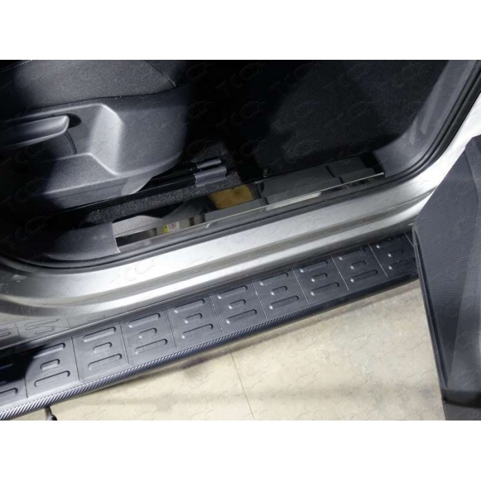 Накладки на пластиковые пороги зеркальный лист 2 шт для Volkswagen Tiguan 2016-2023 артикул VWTIG17-20