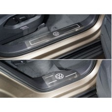 Накладки на пластиковые пороги лист шлифованные логотип VW 4 шт для Volkswagen Touareg 2018-2022