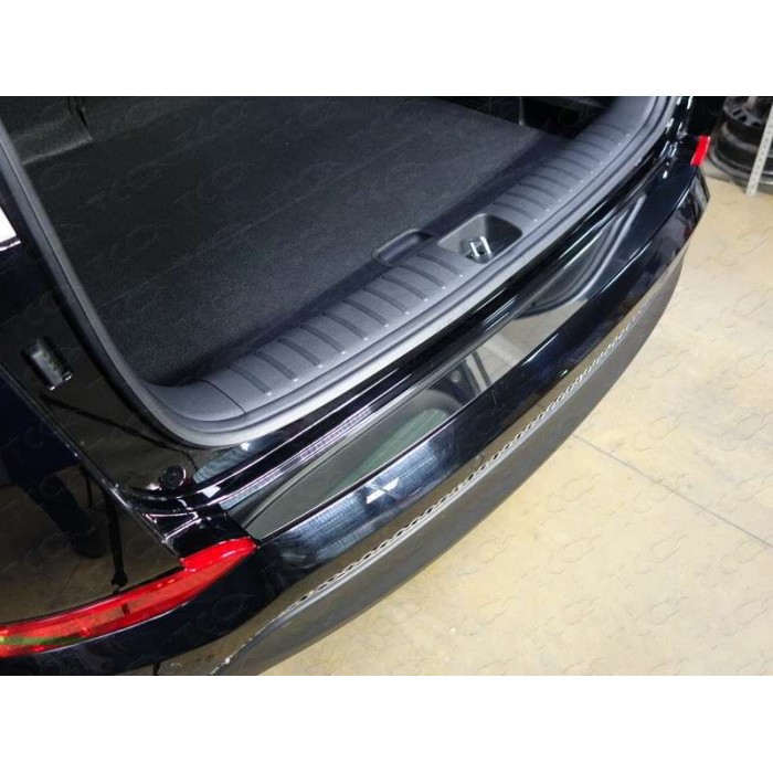 Накладка на задний бампер зеркальный лист для Hyundai Tucson 2015-2018 артикул HYUNTUC15-17