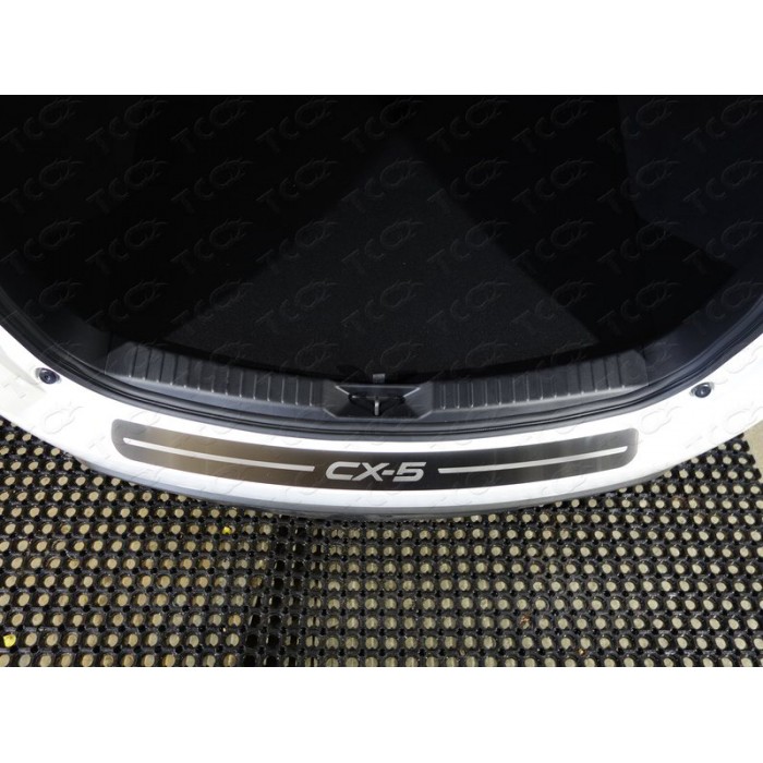Накладка на задний бампер шлифованный лист надпись CX-5 для Mazda CX-5 2018-2023 артикул MAZCX517-12