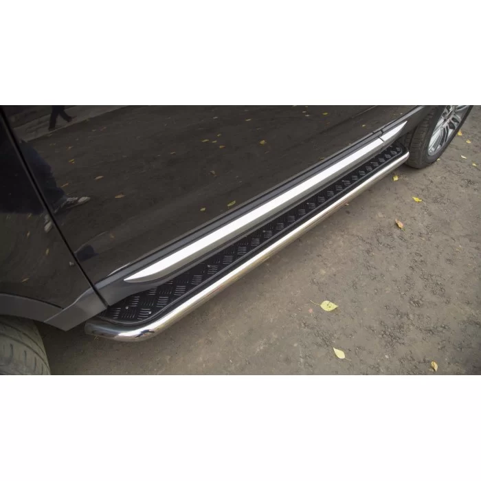 Пороги с площадкой чёрный алюминиевый лист для Land Rover Discovery Sport 2014-2024