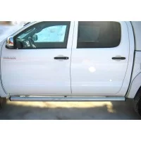 Пороги труба 76 мм вариант 2 для Toyota Hilux 2008-2015