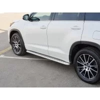Пороги с площадкой алюминиевый лист 42 мм вариант 1 для Toyota Highlander 2017-2019