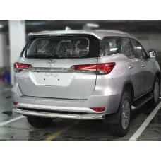 Защита заднего бампера 76 мм для Toyota Fortuner 2017-2020