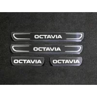 Накладки на пороги внутренние зеркальный лист надпись Octavia для Skoda Octavia A7 2013-2020