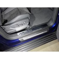 Накладки на пороги на пластик зеркальный лист 2 штуки для Audi Q5 2016-2024