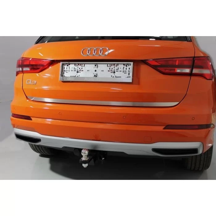 Накладка на заднюю дверь лист шлифованный для Audi Q3 2019-2024 артикул AUDIQ319-03