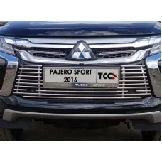 Решетка радиатора 12 мм с парктроником для Mitsubishi Pajero Sport 2016-2020