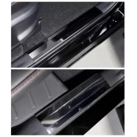 Накладки на пластиковые пороги лист зеркальный 4 шт для Changan CS75 2020-2024