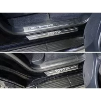 Накладки на пороги с гибом лист шлифованный надпись Toyota 4 штуки для Toyota Land Cruiser 200 2015-2024