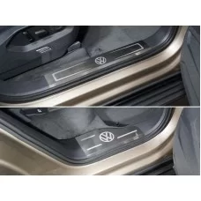 Накладки на пластиковые пороги лист шлифованные логотип VW 4 шт для Volkswagen Touareg 2018-2024