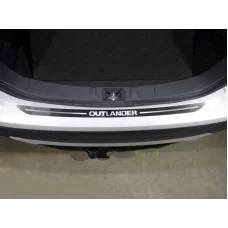 Накладка на задний бампер шлифованный лист надпись Outlander для Mitsubishi Outlander 2015-2018