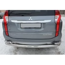 Защита заднего бампера с уголками 76-42 мм для Mitsubishi Pajero Sport 2016-2020
