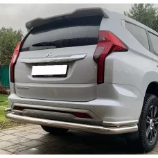Защита заднего бампера с уголками 76-42 мм для Mitsubishi Pajero Sport 2021-2024